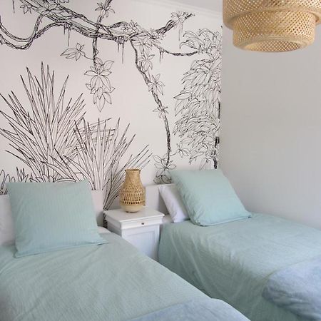 Appartement Les Cigales Rez De Jardin A 10Mn Des Plus Belles Plages イエール エクステリア 写真