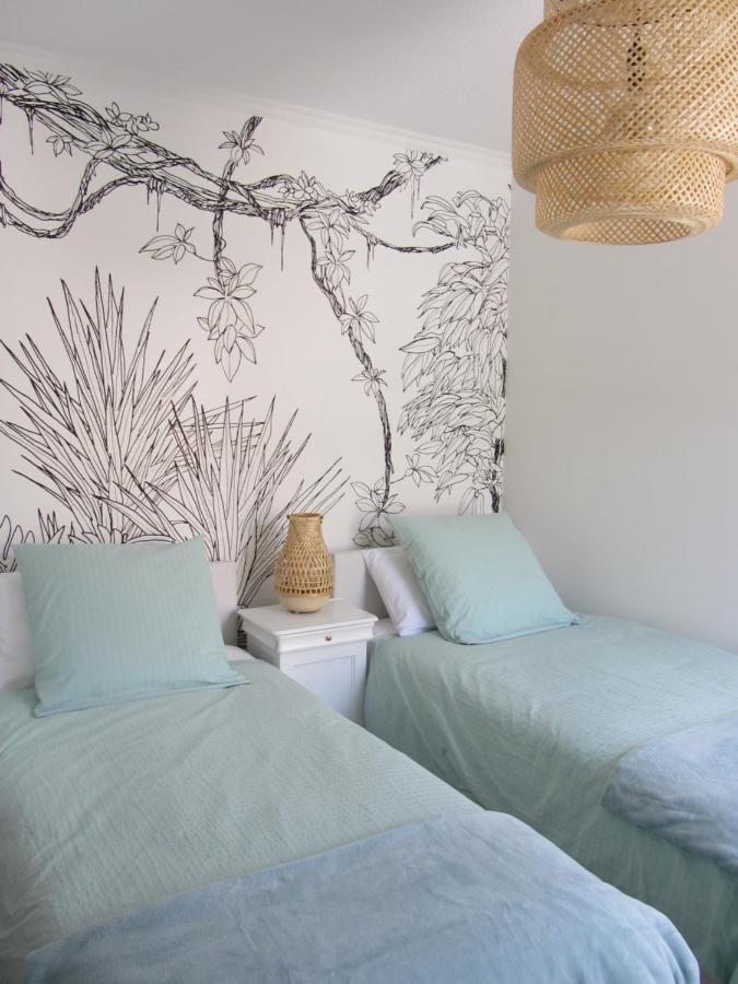 Appartement Les Cigales Rez De Jardin A 10Mn Des Plus Belles Plages イエール エクステリア 写真